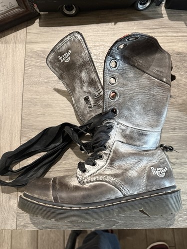 Martens triumph 1914 - martens, black