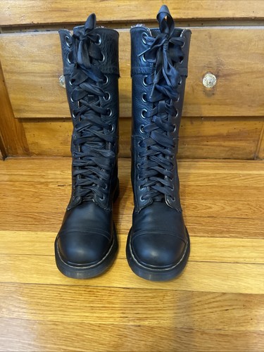 Rare vintage martens - rare,