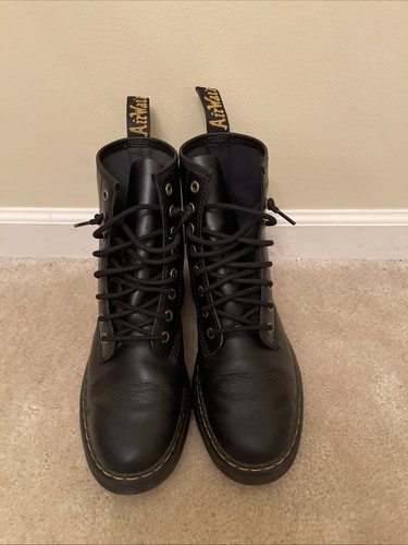 Martens boots mens 8 - martens,